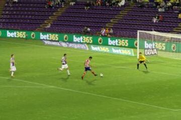 0-2. Diego Costa anota el segundo gol.