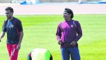 <b>INTENSIDAD. </b>Hugo está preparando a sus hombres y a su afición para intentar derribar al Barcelona.