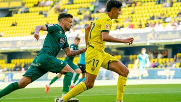 El Villarreal B respira a costa de un Racing de Ferrol sin puntería