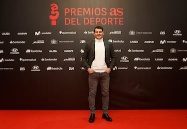Iker Casillas posa en el photocall de los Premios AS del Deporte 2025.