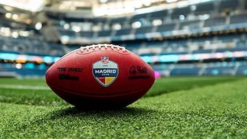 Balón especial de la NFL para el Madrid Game 2025