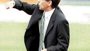 PREPARADO. Fernando Vázquez quiere dejar noqueado al Rayo.