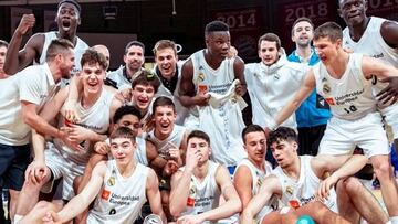 El Madrid júnior, campeón del torneo de Múnich que le dio el billete para la fase final de Vitoria.