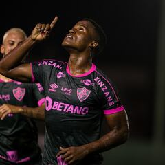 Jhon Arias, figura en Fluminense: Doblete y asistencia en su primer partido de 2024