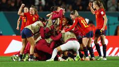 Olga Carmona’s last gasp goal against Sweden sends Spain to their first ever Women’s World Cup final, where they’ll face Australia or England.