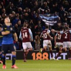 El City de Pellegrini cae ante Burnley y se le escapa el título