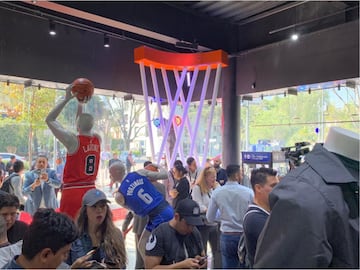 Así es la primera tienda oficial de la NBA en México