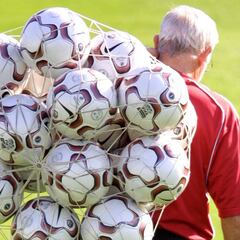 Luis Aragonés pone nombre a casi la mitad de LasLigas