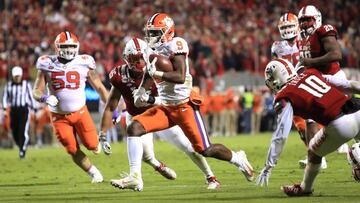 Varias conferencias del football colegial han señalado que no habrá torneo en el otoño, entre ellas Big Ten y Pac-12. BIG 12, ACC y SEC intentan efectuar temporada.
