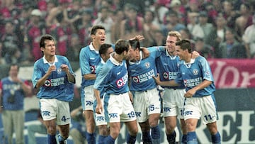 Photo of Francisco Palencia Team Cruz Azul at Match versus Atlas in Invierno 2000.
Foto de Francisco Palencia del Equipo Cruz Azul vs Atlas en Invierno 2000.
19/08/2000/MEXSPORT/David Leah