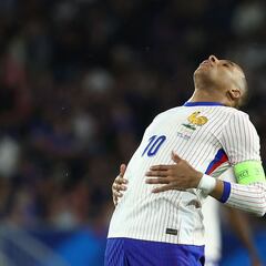 Siesta con Mbappé suplente