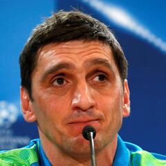 Tayfun: "Ellos tienen a Griezmann y nosotros a Chicharito"