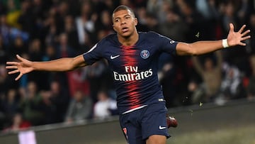 Mbapp&eacute; celebrando su gol.