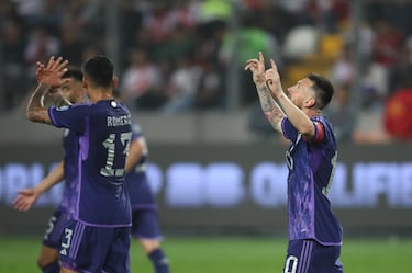 Lionel Messi overtakes Luis Suárez’s goal record in CONMEBOL qualifiers