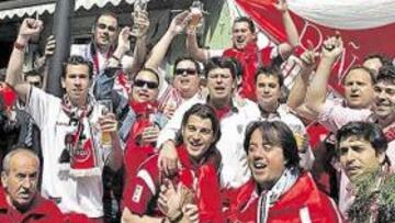 <b>Nueva oleada sevillista</b> En Alemania ya se vivió una fiesta espectacular de los sevillistas. Esta vez, será Eindhoven la ciudad que viva el espectacular desembardo de los aficionados. Esta vez la marea roja será blanca.