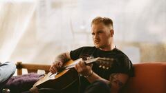 Zach Bryan reveals he and his girlfriend Deb Peifer have broken up