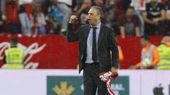 Caparr&oacute;s, entrenador del Sevilla. 