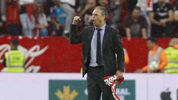 Caparrós, entrenador del Sevilla.