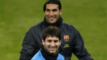 Messi y Pinto, durante el entrenamiento previo al Bayern-Barcelona.