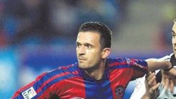 Mijatovic jugó tanto en el Valencia como en el Levante