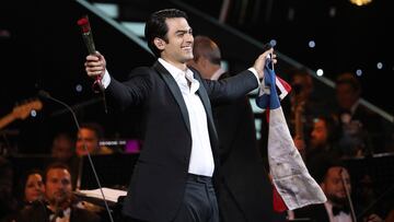 Matteo Bocelli recuerda su paso por el Festival de Viña en un concierto en Australia: recibió hasta regalos chilenos