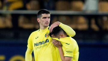 Gerard Moreno consuela a Jaume Costa