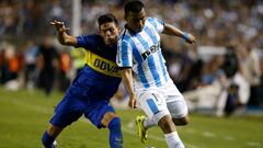 Roger Martínez en un partido de Racing Club.