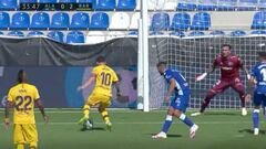 ¿El mejor definidor de la historia? El gol de Messi 'jugando' con el portero rival
