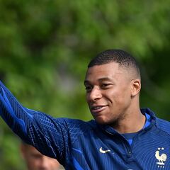Kylian Mbappé, ¿cuáles clubes europeos podrían pagar al PSG por su traspaso?