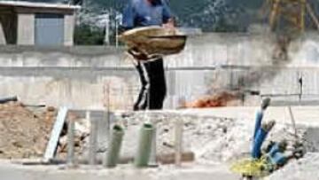 Un espectador herido al caerle un bloque de mármol en el viejo estadio