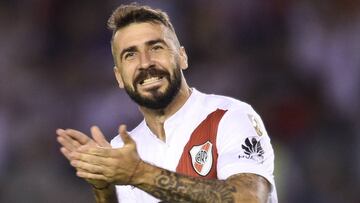 Lucas Pratto Argentina&#039;s River Plate reacts after missing a shot during a Copa Libertadores soccer match against Ecuandor&#039;s Emelec in Buenos Aires, Argentina, Thursday, April 26, 2018.(AP Photo/Gustavo Garello)