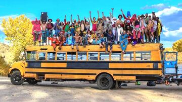 The Bus, un autob&uacute;s escolar para la aventura con amigos.