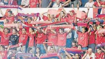 <b>A POR ELLOS. </b>La grada del Reyno de Navarra volverá a ser clave para que Osasuna venza esta noche al Heerenveen en el estreno de la liguilla de la UEFA.