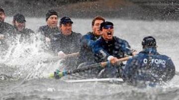 <b>AGUAS TURBULENTAS. </b>Oxford se entrena en el Támesis entre olas. Hoy habrá condiciones similares.