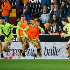 La Real condena y denuncia ante LaLiga los insultos a sus jugadores en Mestalla