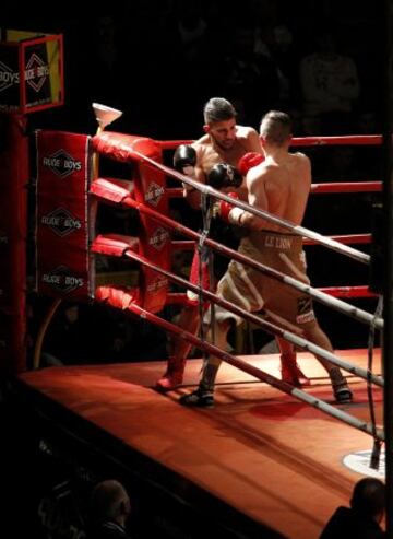 Combate Ferino V-Renald Garrido de peso welter. 