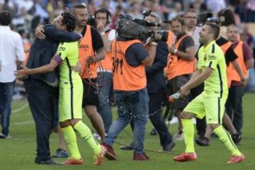 Los jugadores celebran el título de Liga.