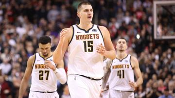 Nikola Jokic y sus Nuggets toman Toronto en el duelo de l¨ªderes