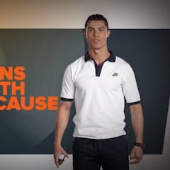 Cristiano Ronaldo posa en tus selfies en su nueva app solidaria