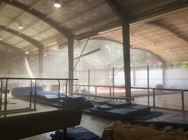 Techo de gimnasio del IPN se desploma