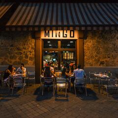 Casa Mingo, restaurante centenario en Madrid con el mejor pollo asado