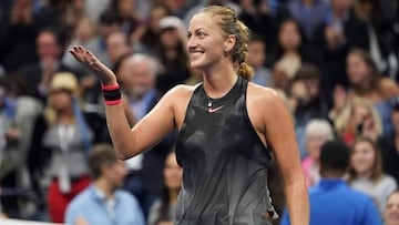 Kvitova stuns Muguruza to reach US Open quarter-finals