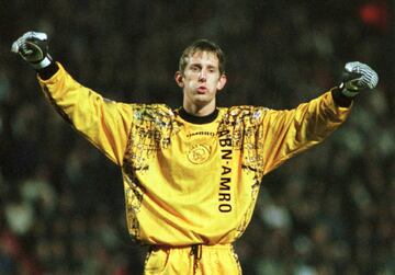 Edwin Van der Sar con el Ajax.