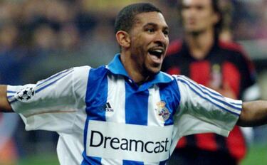 Camisetas de fútbol históricas que fueron patrocinadas por videojuegos y consolas: del Sevilla de Maradona con Super Nintendo al Arsenal de Wenger con SEGA