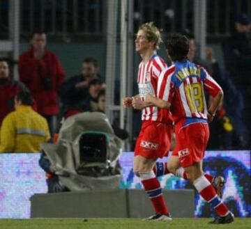 Torres marc¨® su primer gol en Camp Nou en la temporada 2004/05.