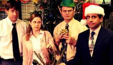 Consejos para no hacer el ridículo en redes sociales en las cenas de empresa