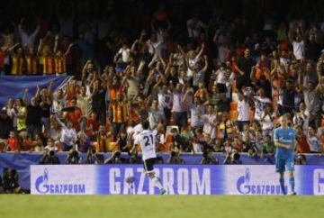 2-2. André Gómes celebró el gol del empate.