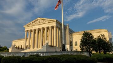 FILE PHOTO: A view of the U.S. Supreme Court in Washington, U.S. June 29, 2024. REUTERS/Kevin Mohatt/File Photo