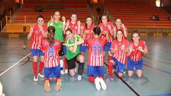 Las jugadoras del Futsi Atl&eacute;tico F&eacute;minas celebran su vig&eacute;sima victoria.