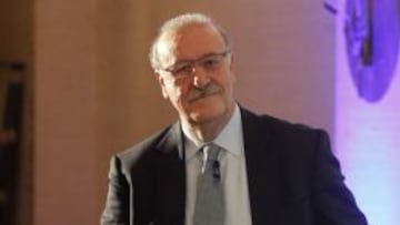 Vicente del Bosque ha sido galardonado con la medalla de Oro de las Cortes de Castilla y León y no ha dudado en hablar sobre la actualidad de nuestro fútbol.